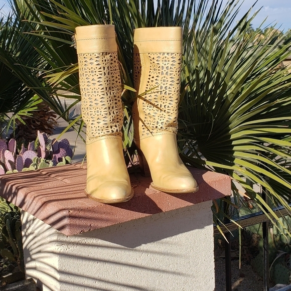 HOBO STUART‎ WEITZMAN - Picture 2 of 8